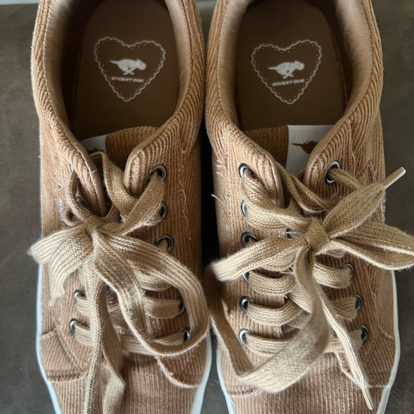 ROCKET DOG CHERRY PLATFORM SNEAKERS - Picture 3 of 9